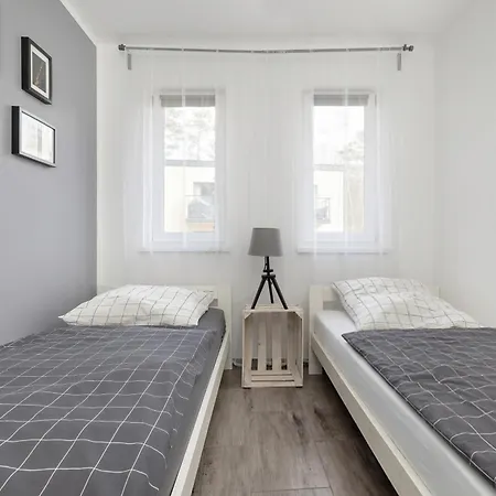 Piastowska Apartment *