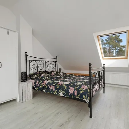 Piastowska Apartment *